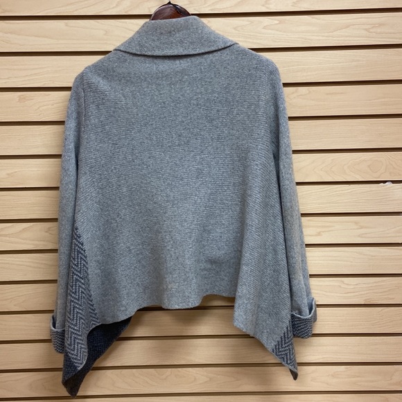 A IDA women cardigan sweater made in Italy size Medium open style. - Picture 5 of 6